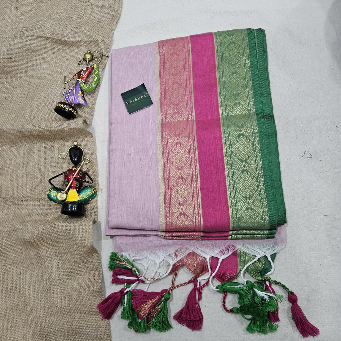 Gulabi Baag Saree